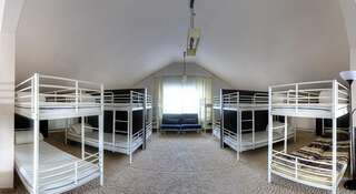 Гостиница ВИП Хостел Марфино Одинцово Кровать в 28-местном общем номере для мужчин и женщин-2