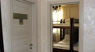 Гостиница ВИП Хостел Марфино Одинцово Кровать в восьмиместном общем номере с гидромассажной ванной-7